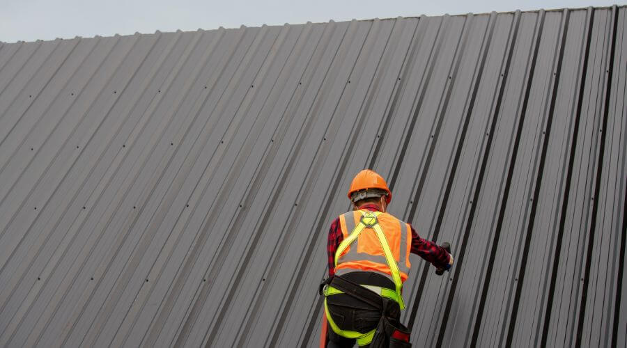 Professional gutter cleaning in Hancock, WI